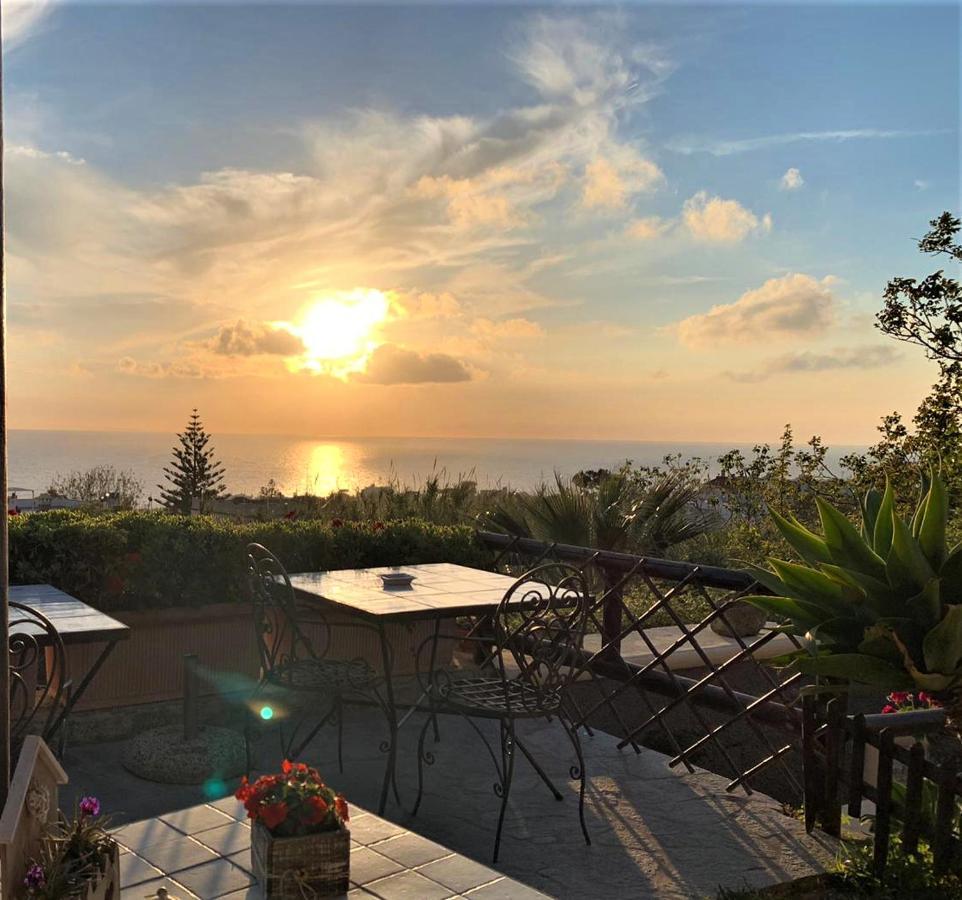 La Terrazzina Sul Tramonto Forio (Isola d'Ischia) Exterior foto